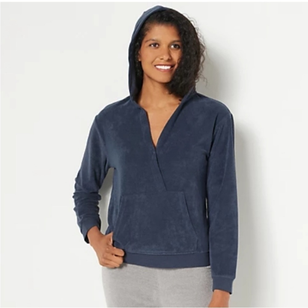 Barefoot Dreams Beach Cozy Terry Cloth Cross Over Hoodie Indigo Small